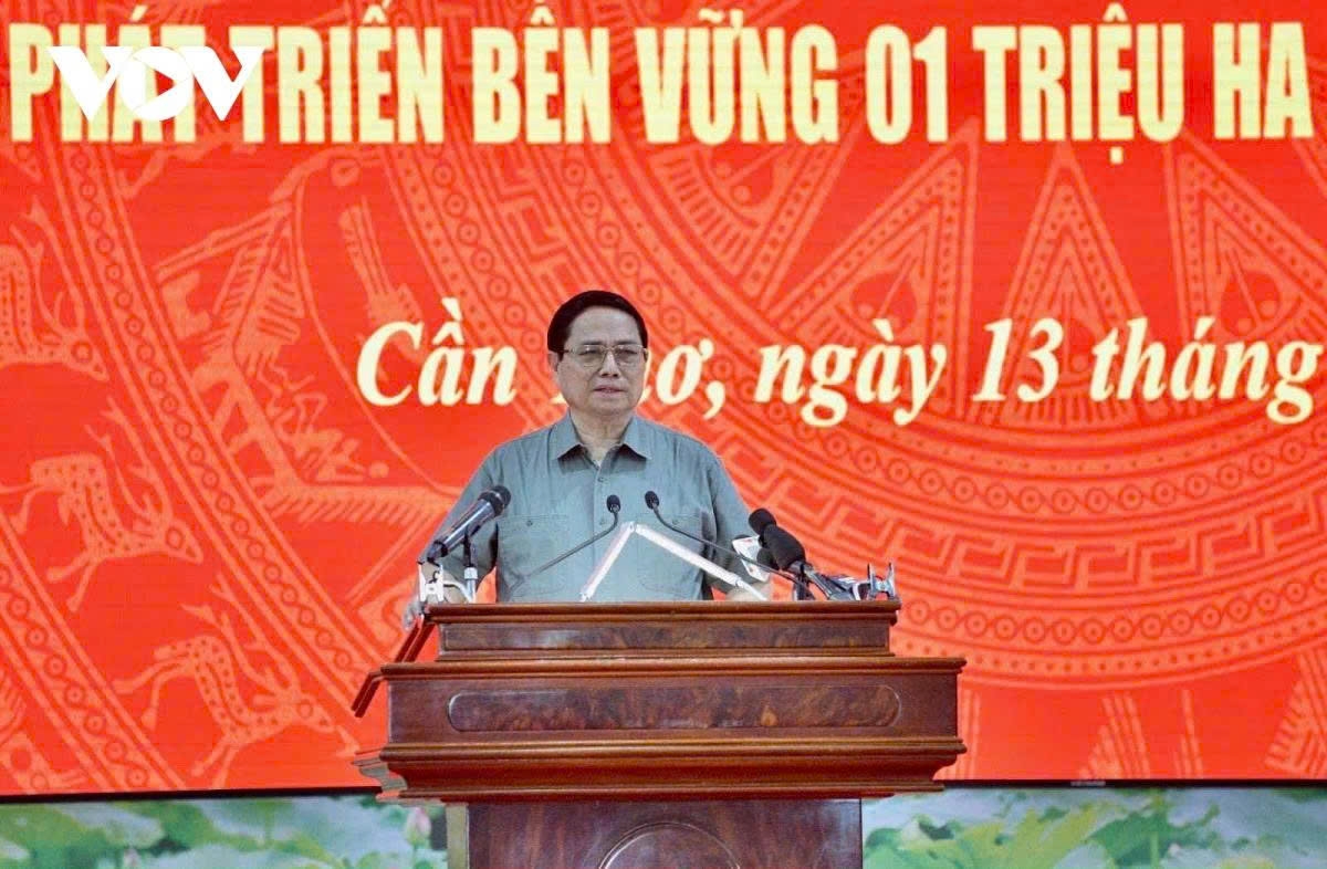 PM inspects implementation of two-tier local government model in Can Tho